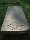 Na cmentarzu zobaczylimy zabytkowe nagrobki Szkotw z przeomu XVII i XVIII stulecia.
