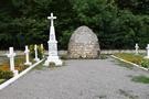 Sochy. Cmentarz mieszkacw Soch zamordowanych przez hitlerowskich okupantw podczas pacyfikacji wsi, 15 czerwca 1943 r.