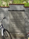 Tablica fundacyjna Michaa Koniecpolskiego z 1612 r. umieszczona w murze okalajcym koci pw. witej Trjcy w Kaszewicach. 09.05.2015