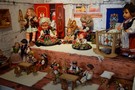 Zgierz. Muzeum Miasta Zgierza. Ekspozycja prezentowana w Domu Turysty, obejmujca zbir ponad tysica zabawek (gwnie lalek), pochodzcych z XX w. 07.02.2016