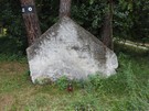 Obelisk postawiony w 110 rocznic bitwy pod Grochowiskami.