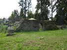 Skarysko-Kamienna. Podeszlimy jeszcze do znajdujcych si naprzeciw ruin pieca hutniczego.