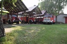 W Nowodworcach za płotem OSP zobaczyliśmy miniskansen z kilkoma wozami strażackimi.