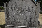 Oobok... na stelli mao czytelna inskrypcja z rytami bagnetw.