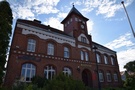 Lubniewice. Minęliśmy ratusz - siedzibę Urzędu Gminy, dawniej szkołę wybudowaną na początku XX wieku.