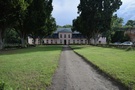 Bielin. Późnobarokowy, parterowy pałac z XVIII wieku.