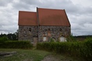 Rurka. Wzniesiona przez Templariuszy w 1248 roku z ciosów granitowych romańska kaplica.